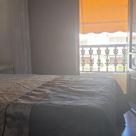 Villaislandia Orpesa Kültér fotó