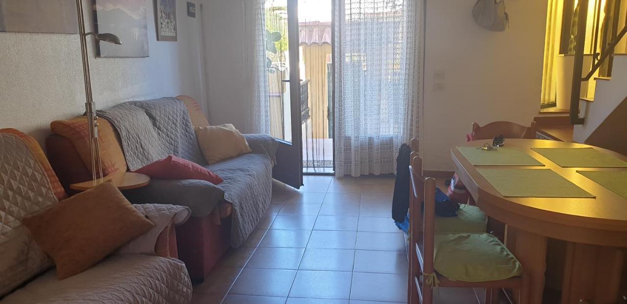 Villaislandia Orpesa Kültér fotó